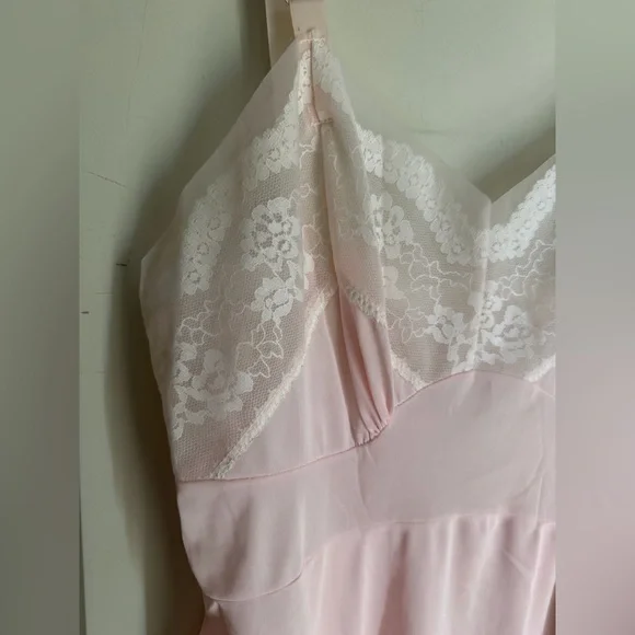 Slip pink 50s vintage Elegant Pink Lace trim Dress adjustable strap lightweight - Picture 5 of 14